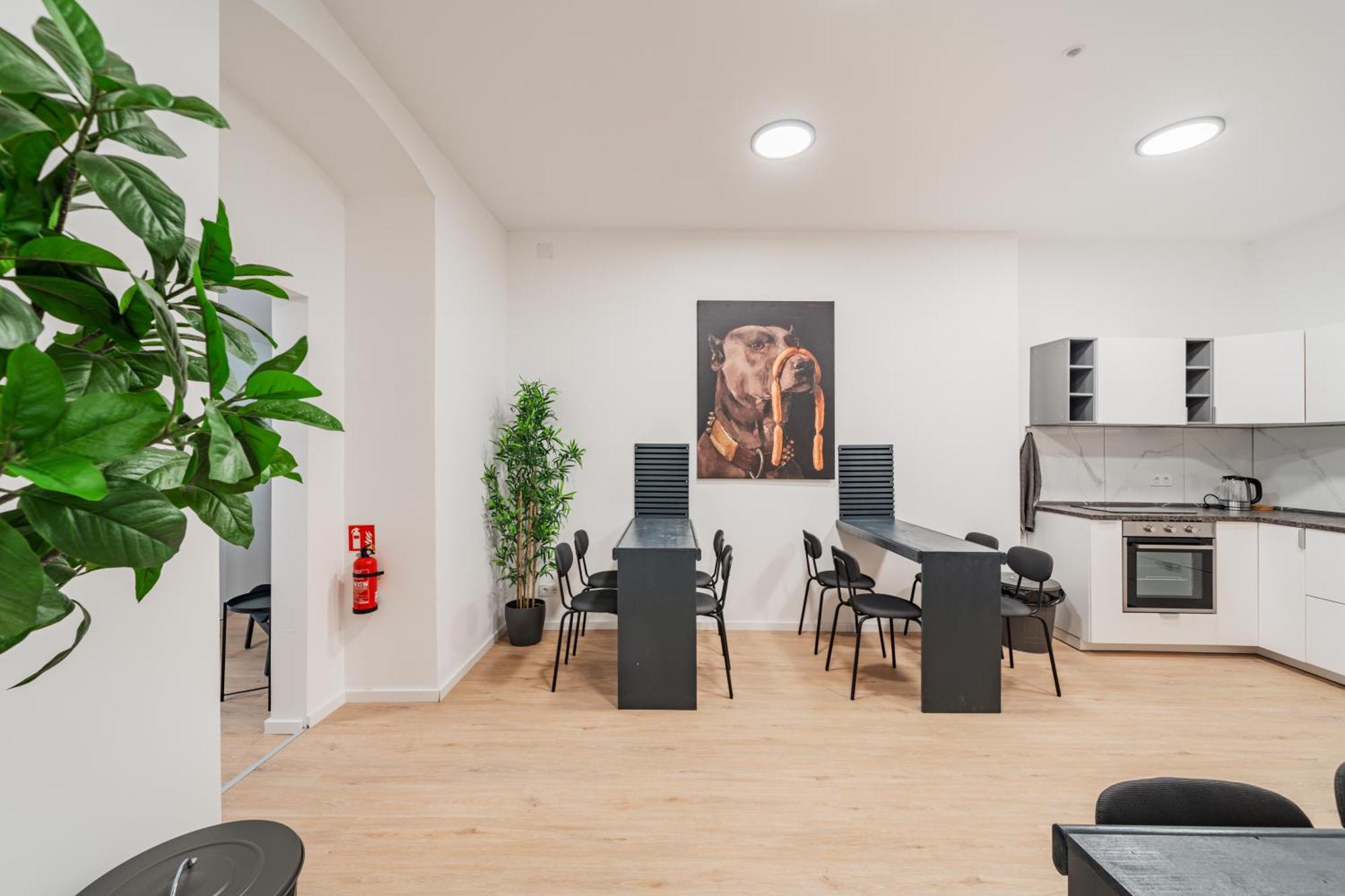 Chic Central City Rooms By Home2 Vienna Exterior photo